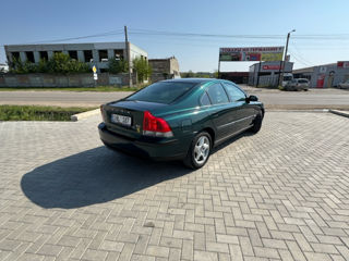 Volvo S60 foto 3