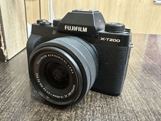 Fujifilm X-T200 - 4490 lei