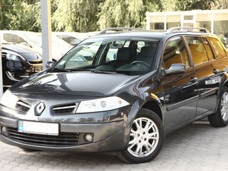 Renault Megane foto 1