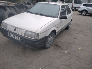 Renault 19 foto 9