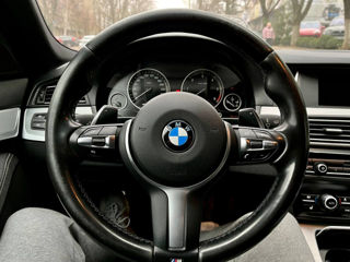 BMW 5 Series foto 8