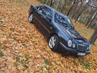 Mercedes E-Class foto 7