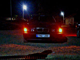 BMW 5 Series foto 8