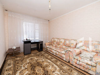 Apartament cu 3 camere, 80 m², Poșta Veche, Chișinău foto 1