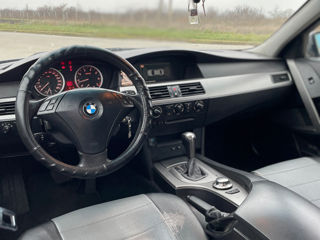 BMW 5 Series foto 8