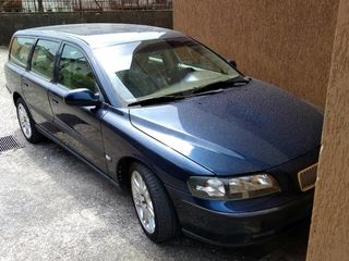 Volvo V70 foto 1