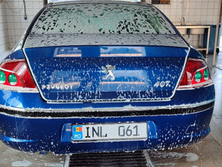 Peugeot 407 foto 2