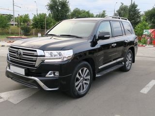 Toyota Land Cruiser foto 1