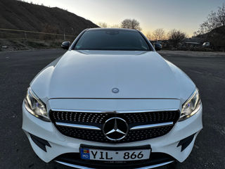 Mercedes E-Class foto 2