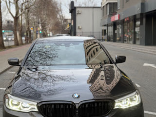 BMW 5 Series foto 4