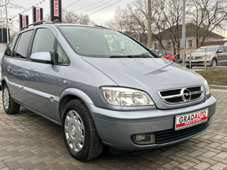 Opel Zafira foto 2