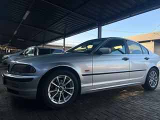 BMW 3 Series foto 5