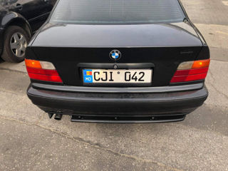 BMW 3 Series foto 3