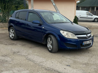 Opel Astra foto 1