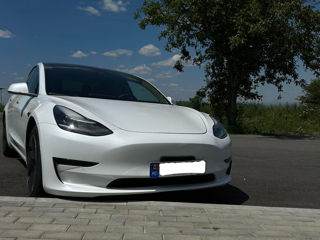 Tesla Model 3 foto 9