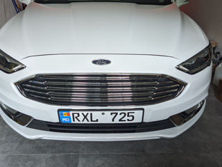 Ford Fusion foto 9