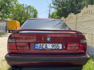 BMW 5 Series foto 8