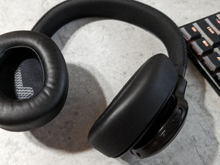 Jbl live660 nc (noise cancelling) foto 3