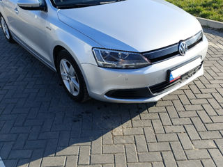 Volkswagen Jetta foto 4