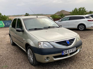 Dacia Logan foto 2