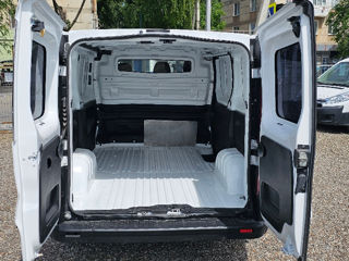 Opel Vivaro - B foto 8