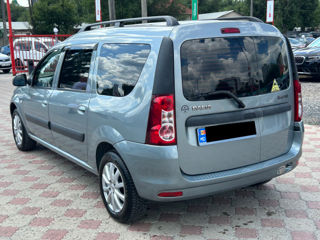 Dacia Logan foto 3