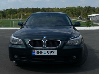 BMW 5 Series foto 9