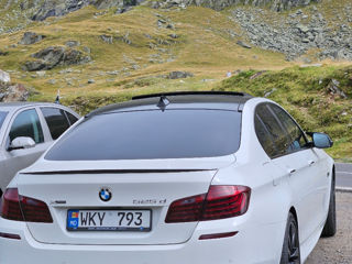 BMW 5 Series foto 9