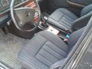 Mercedes Series (W124) foto 8