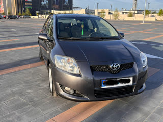 Toyota Auris foto 2