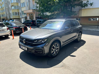 Volkswagen Touareg фото 1