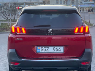 Peugeot 5008 foto 4