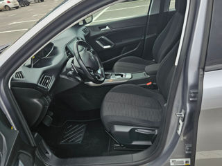 Peugeot 308 foto 6