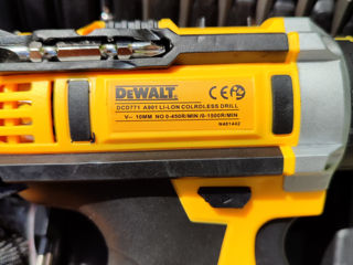 Новый ударный шуруповёрт DeWalt 24v с насадками в наборе. 2 аккумулятора foto 7