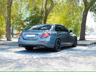 Mercedes E-Class foto 3