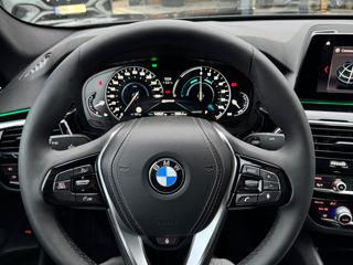 BMW 5 Series foto 7