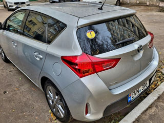 Toyota Auris foto 3