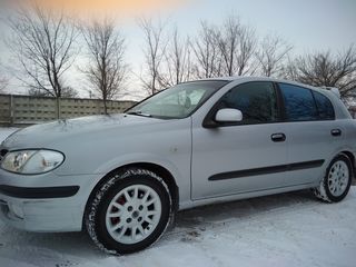 Nissan Almera foto 2