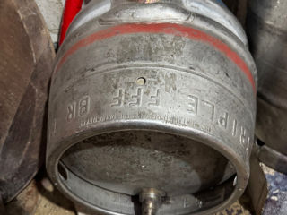 Butoi de 30 litre nerjaveică . foto 1