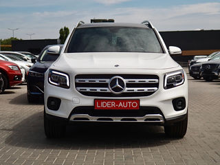 Mercedes GLB foto 2