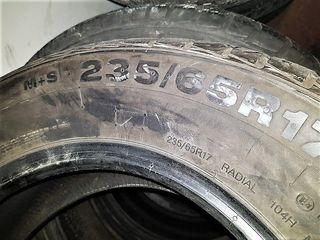 235 / 65 / R17     Bridgestone foto 4