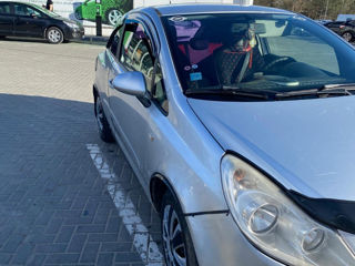 Opel Corsa foto 4