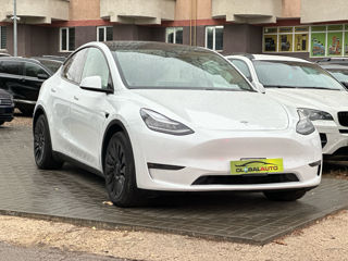 Tesla Model Y foto 3