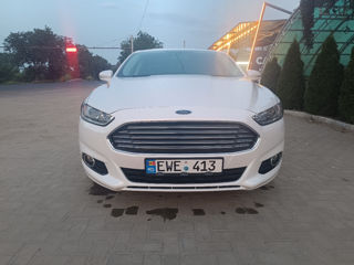 Ford Fusion foto 5