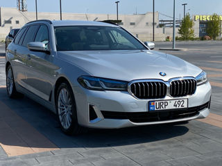 BMW 5 Series foto 2