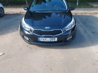 KIA Ceed Sw foto 2