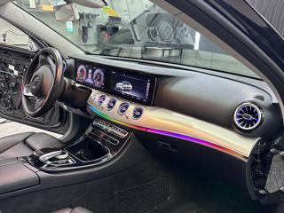 Mercedes W213 instalarea gurilor de ventilație cu ambient foto 17