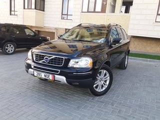 Volvo XC90 foto 1