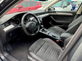 Volkswagen Passat foto 8