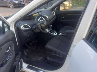 Renault Scenic foto 8